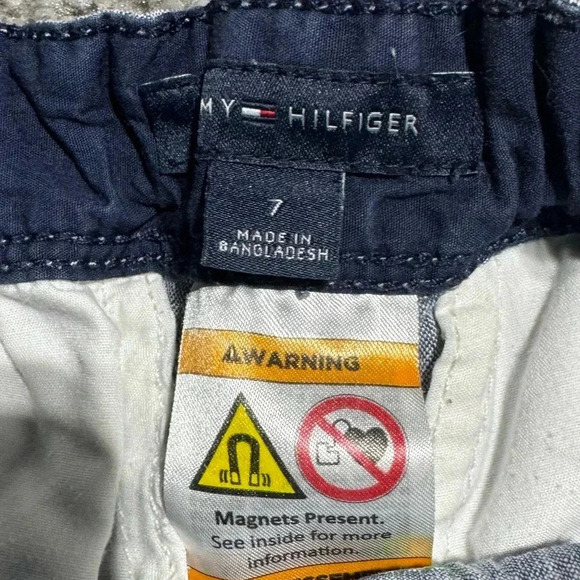 Boys Size 7 Lot 1 White Penguin Shirt, Tommy Hilfiger & Jumping Bean Shorts 7x - Picture 6 of 8